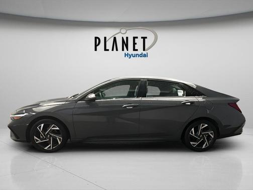 Gray Pearl 2024 Hyundai ELANTRA HEV Limited