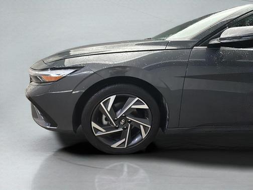 Gray Pearl 2024 Hyundai ELANTRA HEV Limited