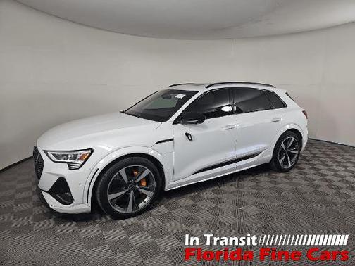 2022 Audi e-tron S Premium Plus