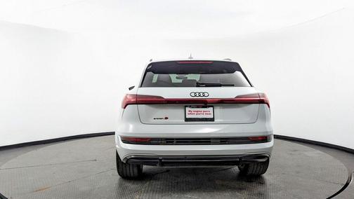 2022 Audi e-tron S Premium Plus