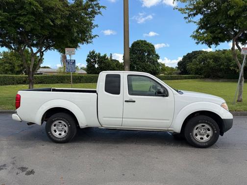 2019 Nissan Frontier S
