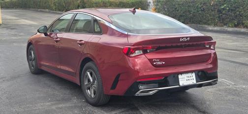 2022 Kia K5 LXS
