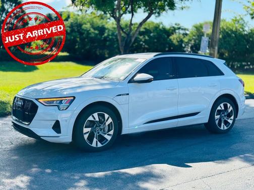 2021 Audi e-tron Premium