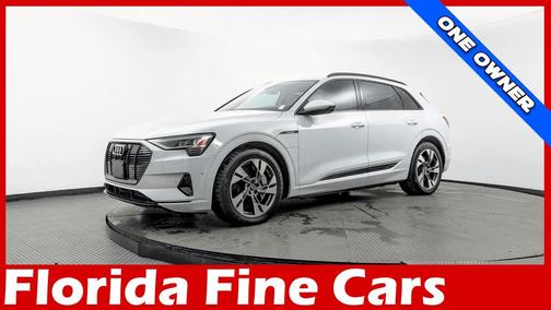 2021 Audi e-tron Premium