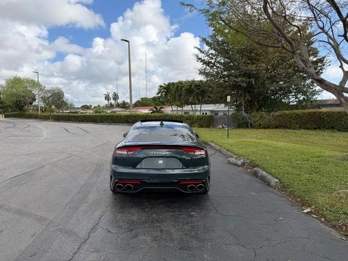 2023 Kia Stinger GT2