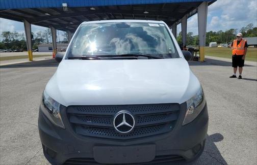 2021 Mercedes-Benz Metris Base