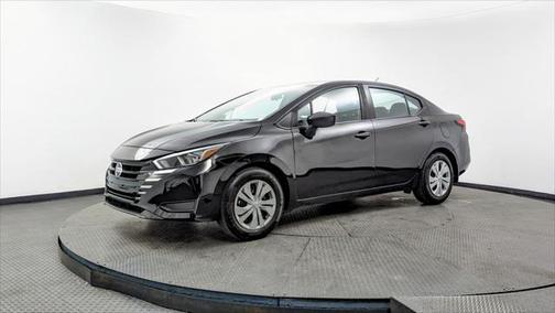 2023 Nissan Versa 1.6 S