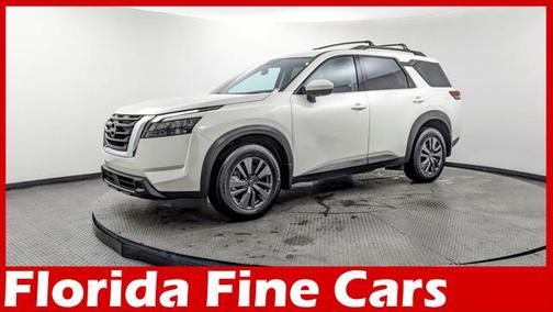 2023 Nissan Pathfinder SV 4WD