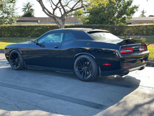 2016 Dodge Challenger R/T