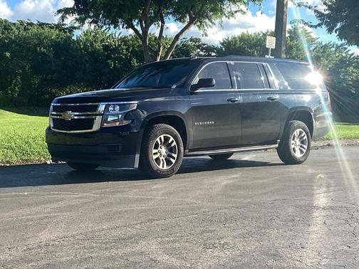 2016 Chevrolet Suburban LS