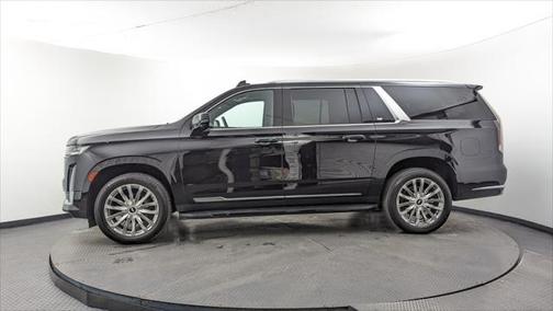 2022 Cadillac Escalade ESV Premium Luxury