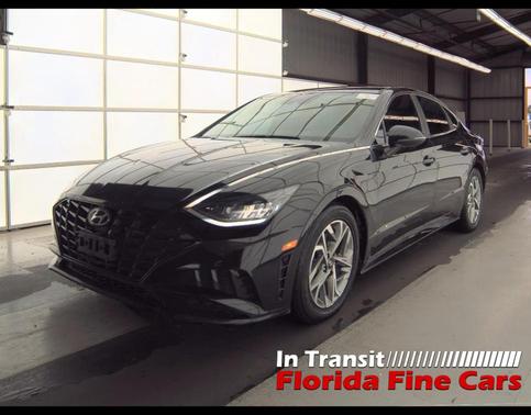 2022 Hyundai SONATA SEL