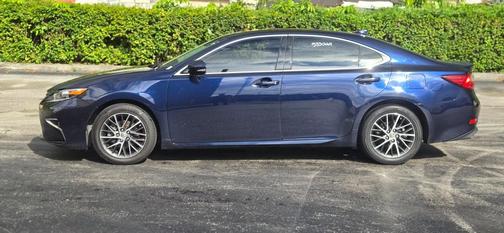 2017 Lexus ES 350 Base