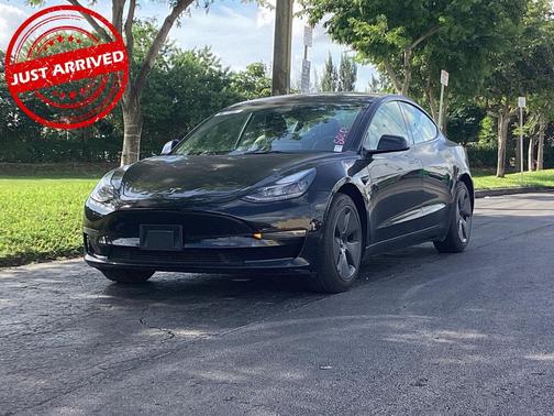 2022 Tesla Model 3 Standard Range