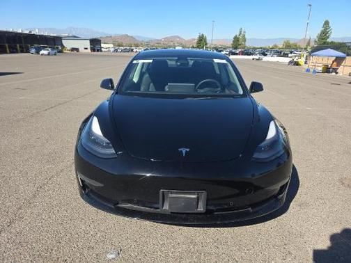 2022 Tesla Model 3 Standard Range