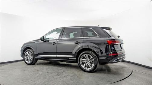 2022 Audi Q7 55 Premium Plus