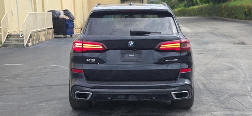 Carbon Black Metallic 2021 BMW X5 M SPORT SDRIVE40I