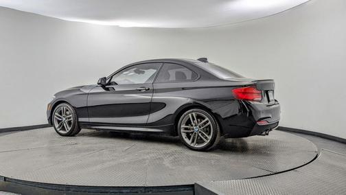 2018 BMW 230 i