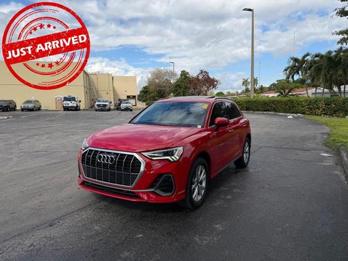 2023 Audi Q3 45 S line Premium Plus