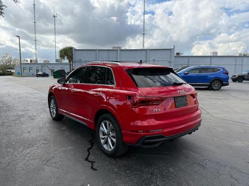 2023 Audi Q3 45 S line Premium Plus