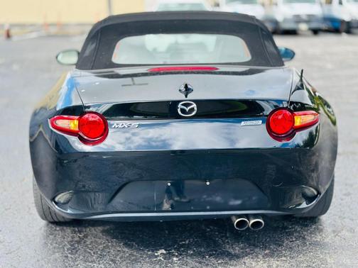 2016 Mazda MX-5 Miata Grand Touring
