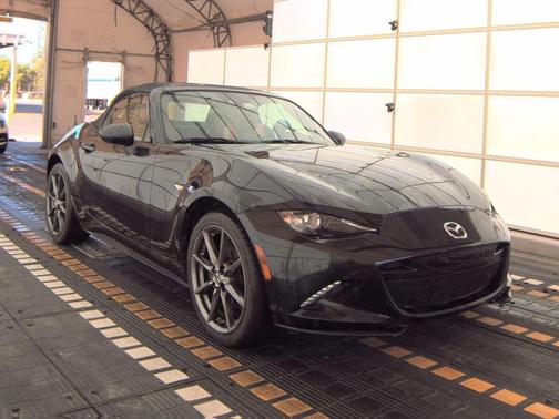 2016 Mazda MX-5 Miata Grand Touring