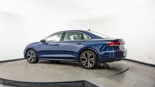 2022 Volkswagen Passat 2.0T SE