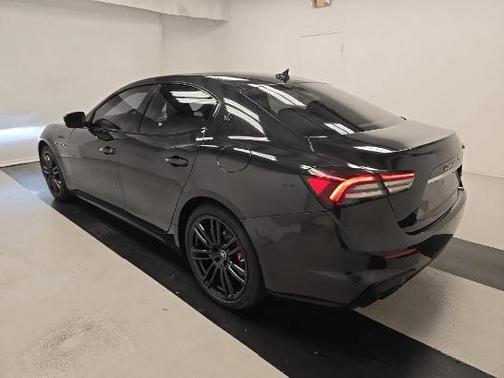 2022 Maserati Ghibli Modena