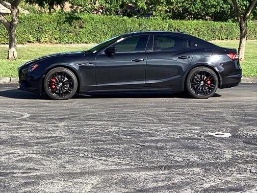 2022 Maserati Ghibli Modena
