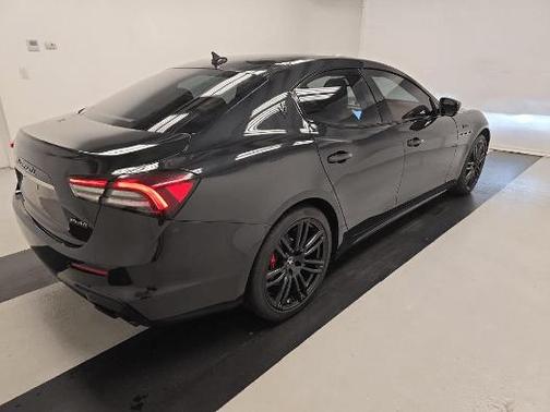 2022 Maserati Ghibli Modena