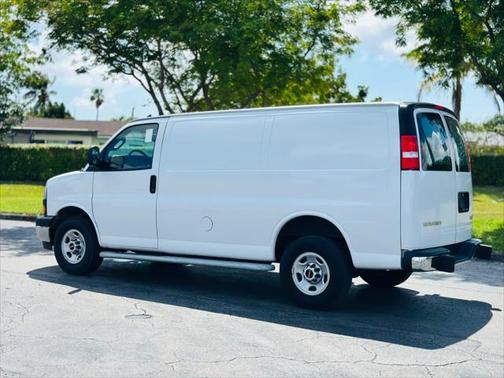 2023 GMC Savana 2500 Work Van
