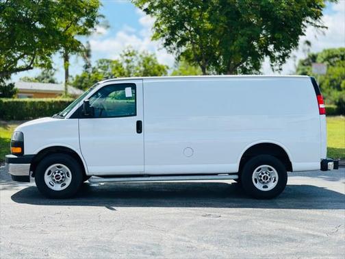 2023 GMC Savana 2500 Work Van