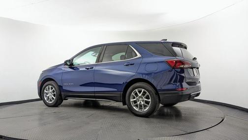Blue Glow Metallic 2022 Chevrolet Equinox 1LT