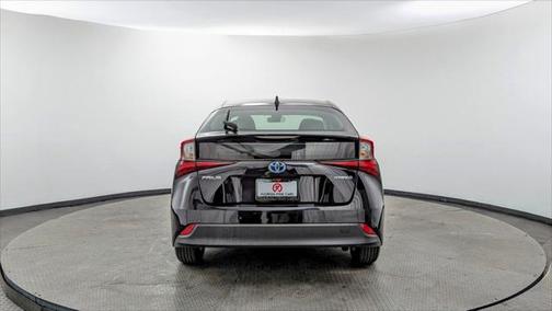 2022 Toyota Prius LE