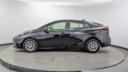 2022 Toyota Prius LE