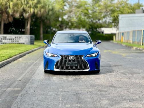 2021 Lexus IS 300 Base