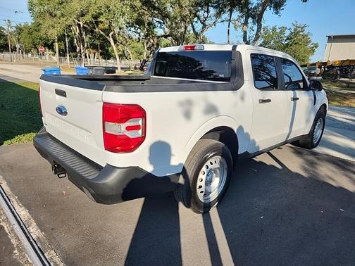 2022 Ford Maverick XL