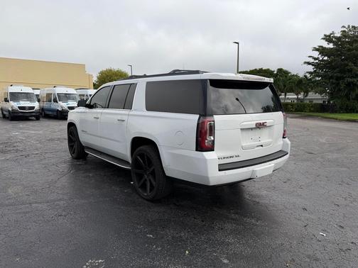 2016 GMC Yukon XL SLT