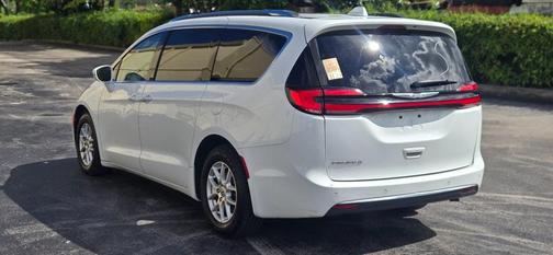 2021 Chrysler Pacifica Touring L