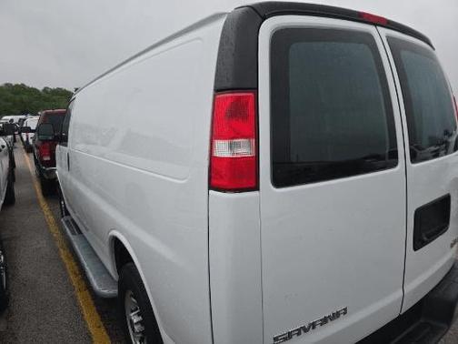 2023 GMC Savana 2500 Work Van