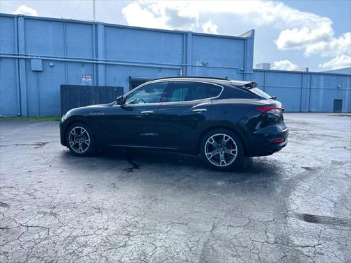 2022 Maserati Levante Modena