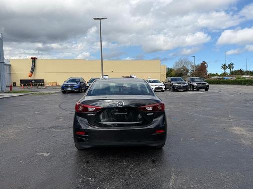 2018 Mazda Mazda3 Sport