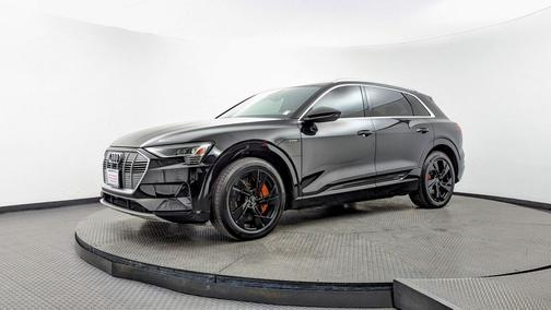 2022 Audi e-tron Premium