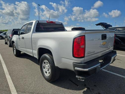 2017 Chevrolet Colorado Base