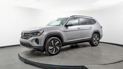 2025 Volkswagen Atlas 2.0T SE w/Technology 4MOTION