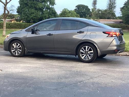 2024 Nissan Versa 1.6 S