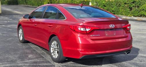 2017 Hyundai SONATA SE