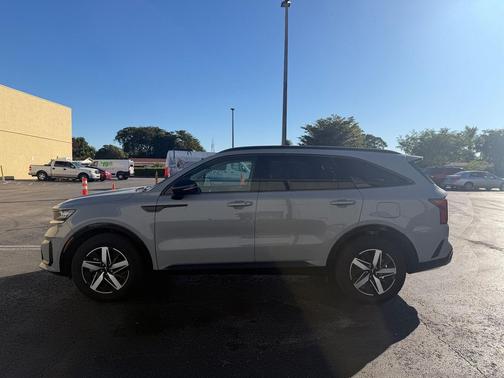 2023 Kia Sorento EX
