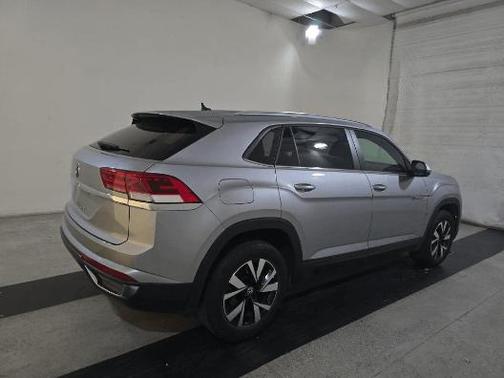 2022 Volkswagen Atlas Cross Sport 2.0T SE