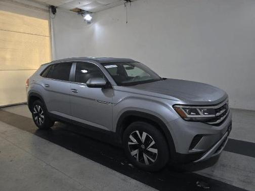 2022 Volkswagen Atlas Cross Sport 2.0T SE
